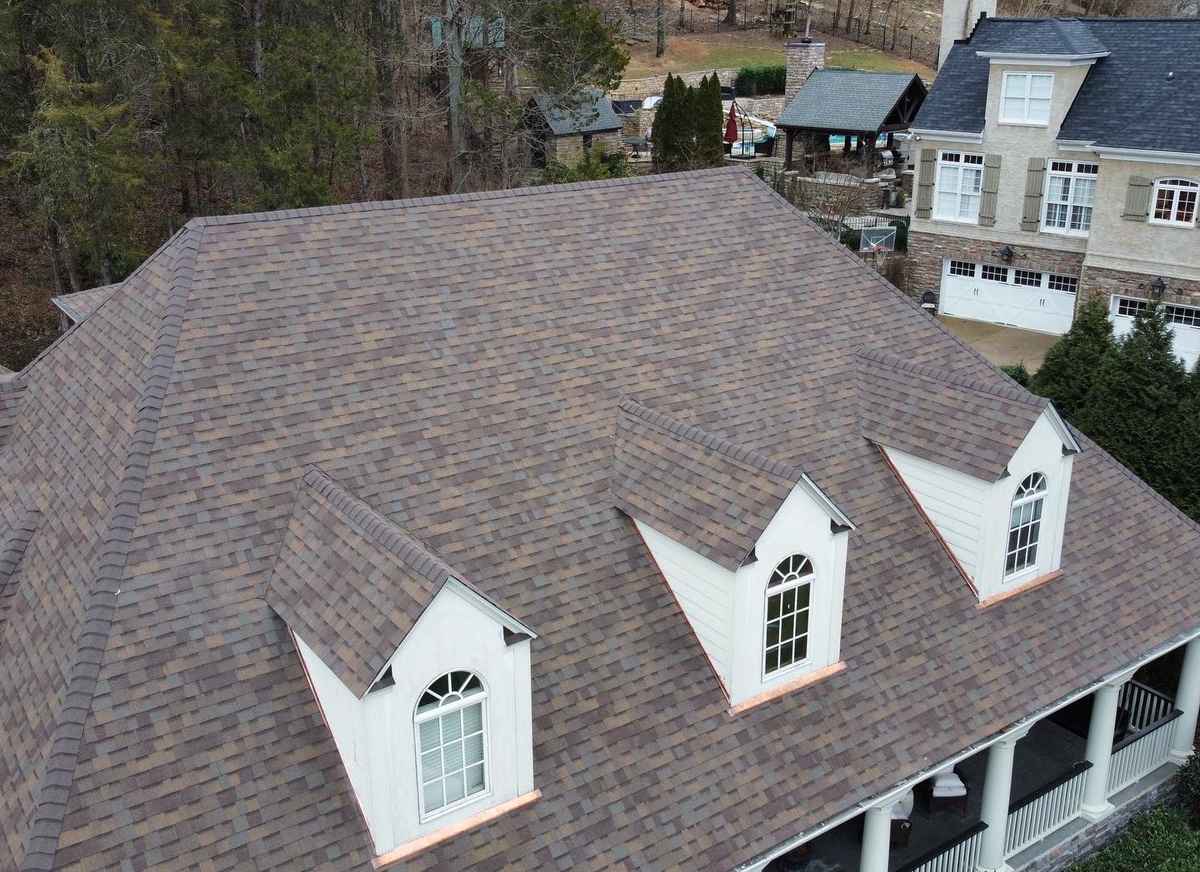 Trusted roofing contractor in Nashville
